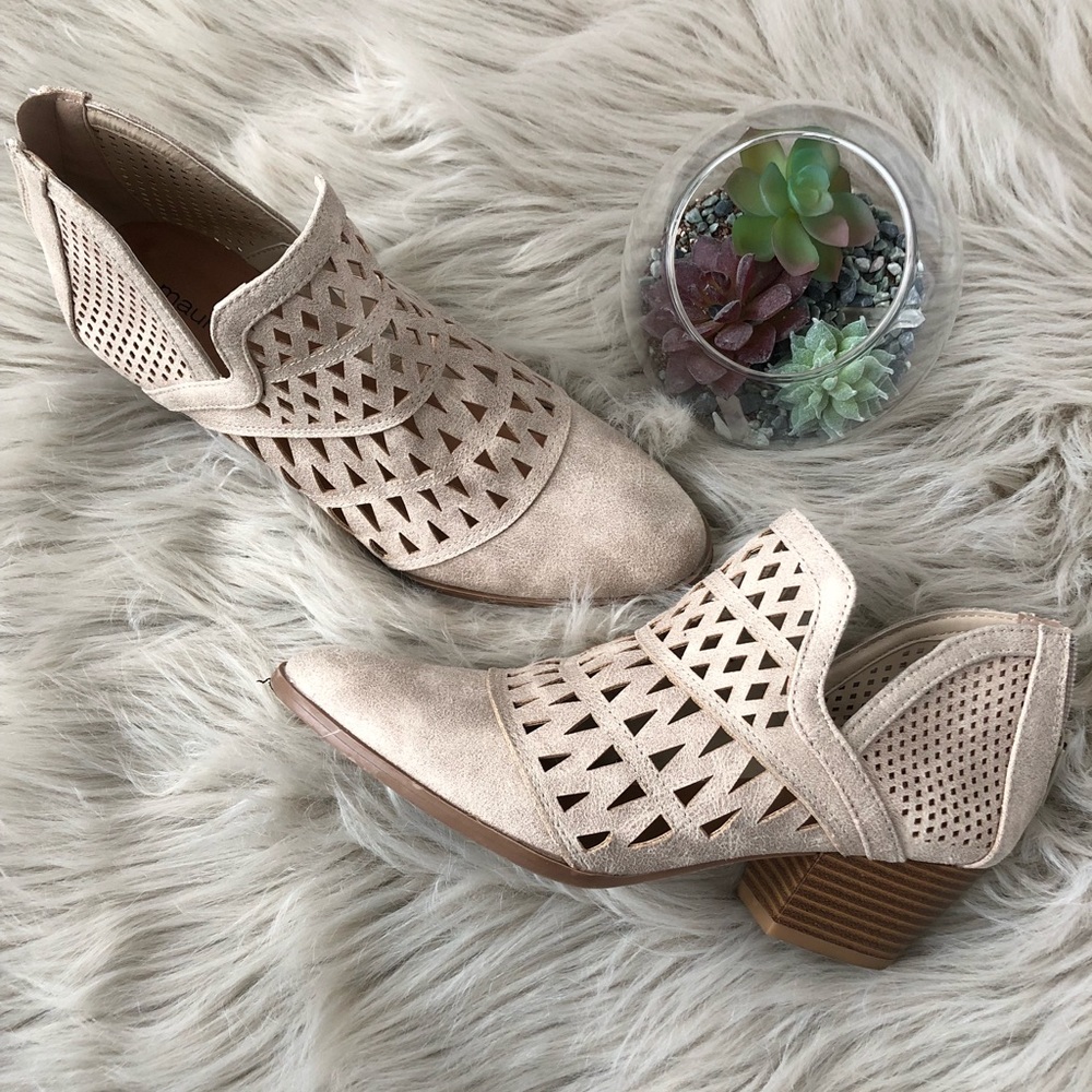 Ankle boots